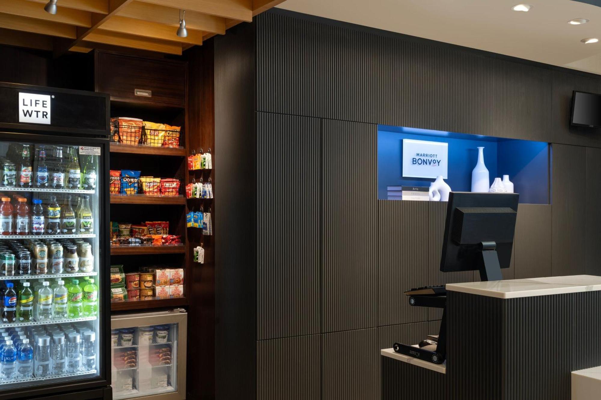 Courtyard By Marriott New York Manhattan / Soho Exterior foto
