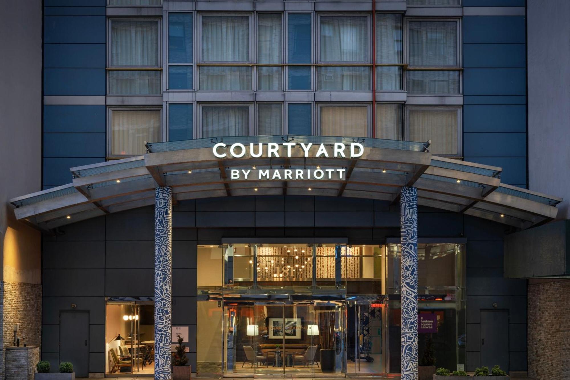 Courtyard By Marriott New York Manhattan / Soho Exterior foto